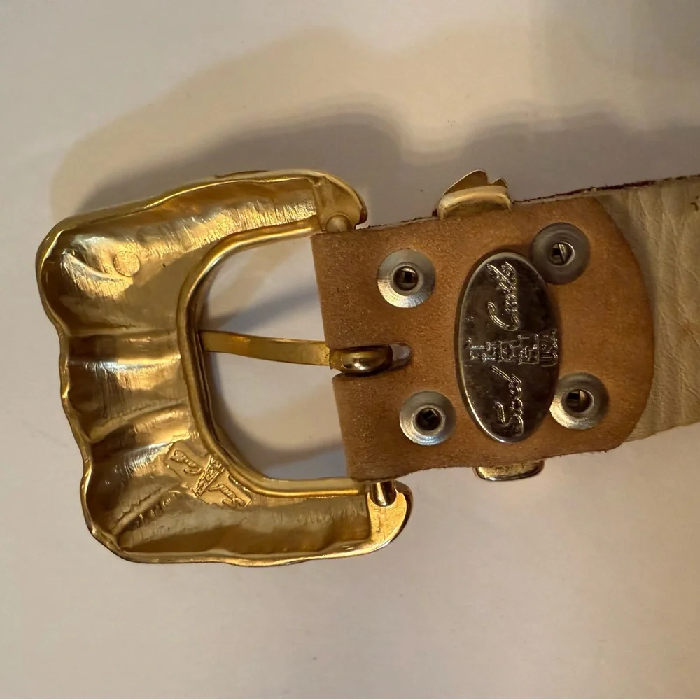 SAND CASTLE USA BELT TAN LEATHER GOLD SILVER STUDS BUCKLE No size Fits M